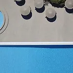 Hotell 9 Muses Santorini 5*