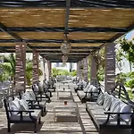 9 Muses Santorini Perivolos (Santorini)