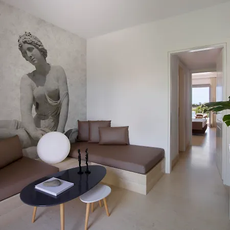 Hotel 9 Muses Santorini
