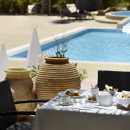 9 Muses Santorini Hotel