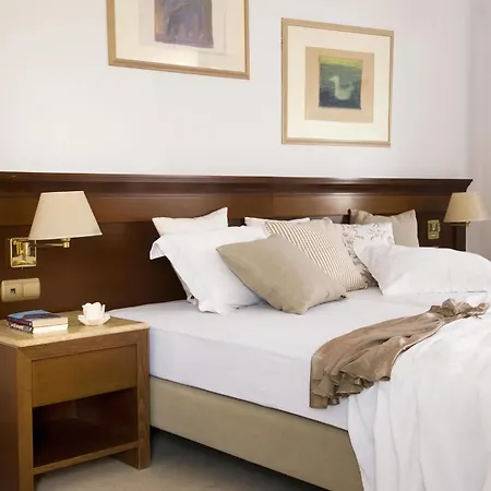 Hotell 9 Muses Santorini 5*