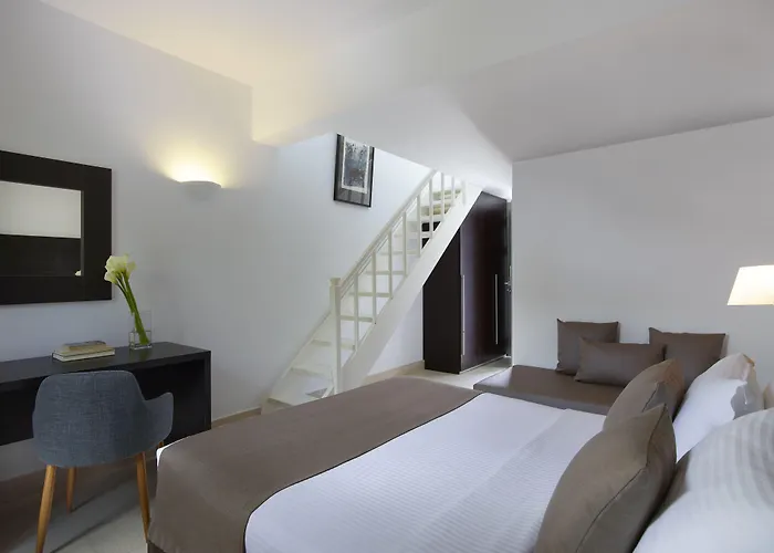 Hotel 9 Muses Santorini