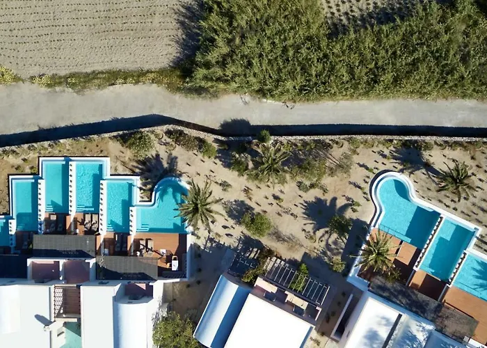 9 Muses Santorini Hotel 5*