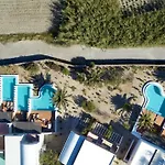 9 Muses Santorini Hotel 5*