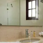 9 Muses Santorini Hotel 5*