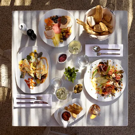 酒店 9 Muses Santorini 5*