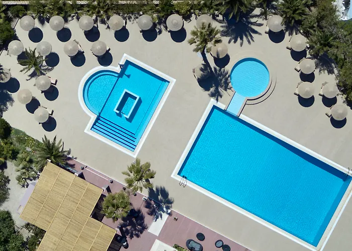 9 Muses Santorini 5* Perivolos (Santorini)