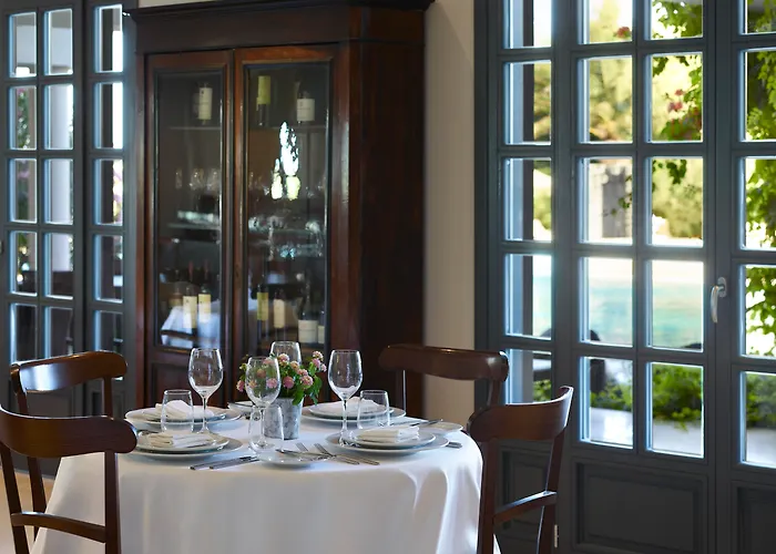 9 Muses Santorini Hotell